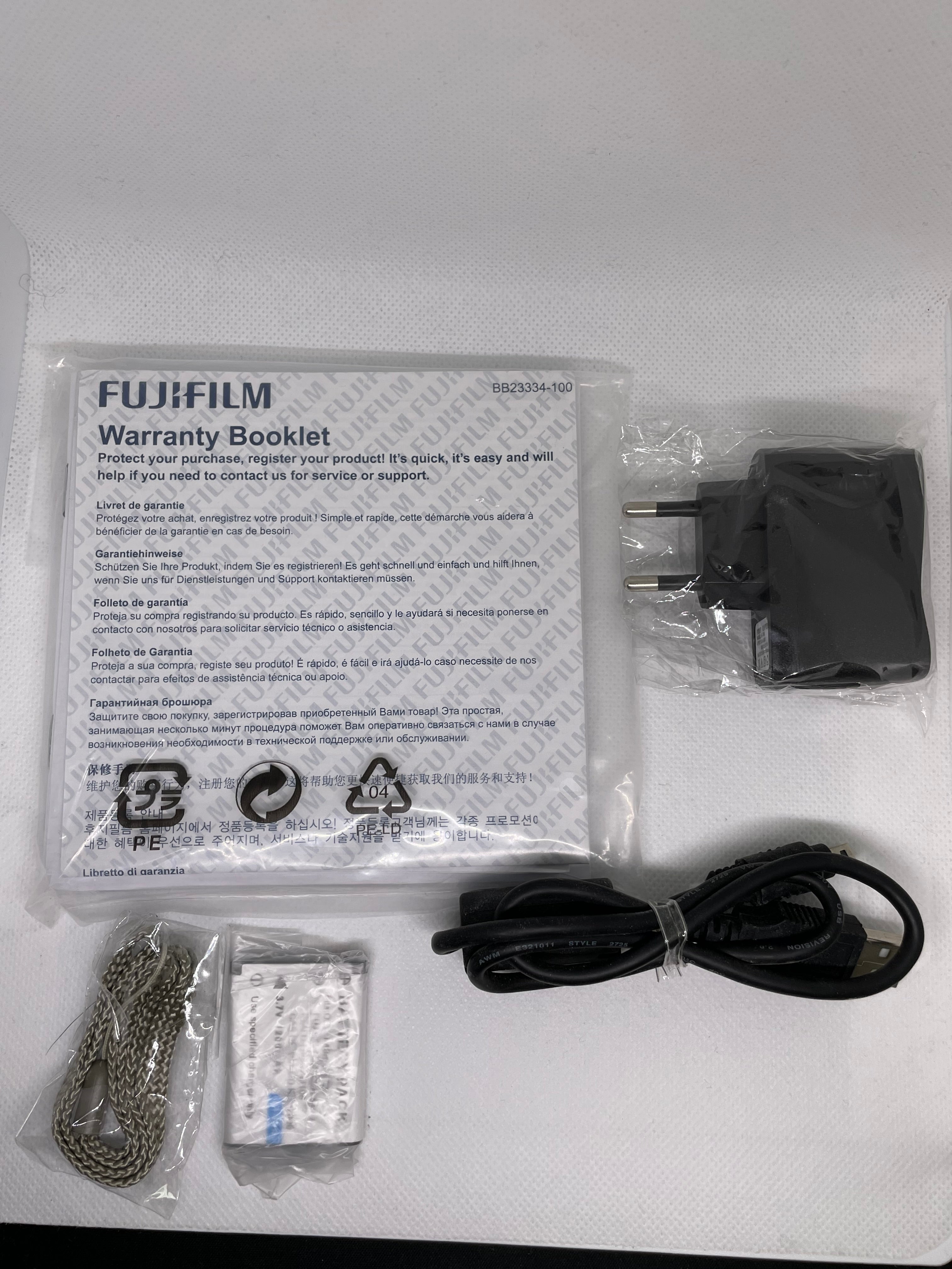 Fujifilm finepix JV300 blanc #4